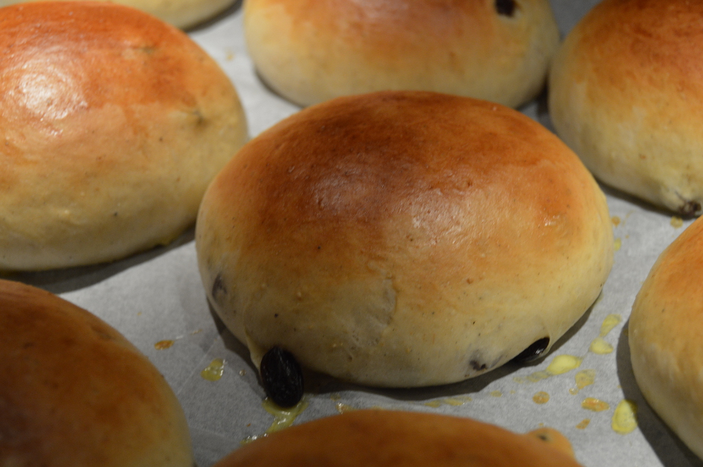 Raisin Rolls